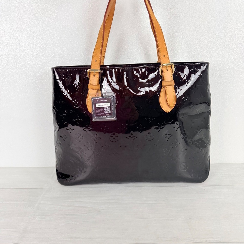 Louis Vuitton Brentwood Tote Amarante Monogram Vernis Patent Leather Bag Red - Picture 4 of 16